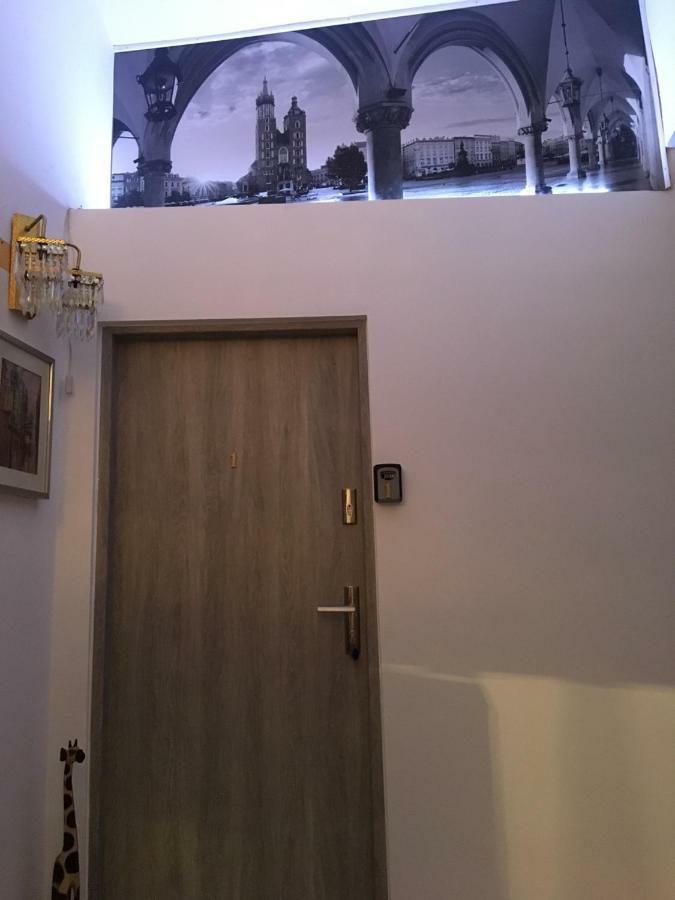 Old Cracow Apartments Krasków Εξωτερικό φωτογραφία